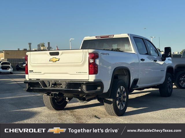 Used 2024 Chevrolet Silverado 2500 Custom w/ Custom Value Package AWD/4WD image 4