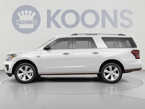 Used 2025 Ford Expedition King Ranch AWD/4WD image 2