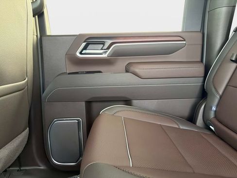 New 2026 GMC Sierra 2500 Denali w/ Denali Reserve Package AWD/4WD image 14