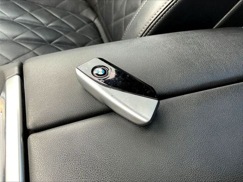 Used 2023 BMW X7 xDrive40i AWD/4WD image 36
