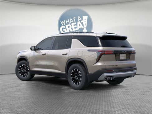 New 2026 Chevrolet Traverse Z71 w/ Enhanced Driving Package image 3