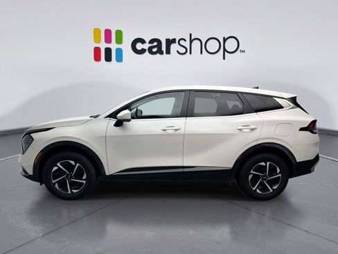 Used 2024 Kia Sportage LX AWD/4WD image 2