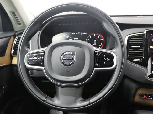 Used 2022 Volvo XC90 T6 Momentum w/ Advanced Package AWD/4WD image 26