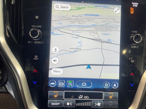 Used 2025 Subaru Legacy Premium image 9