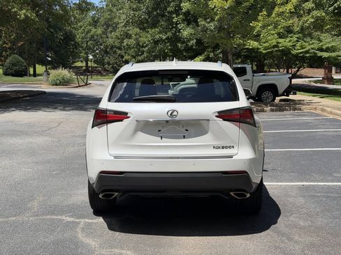Used 2017 Lexus NX 200t FWD image 10