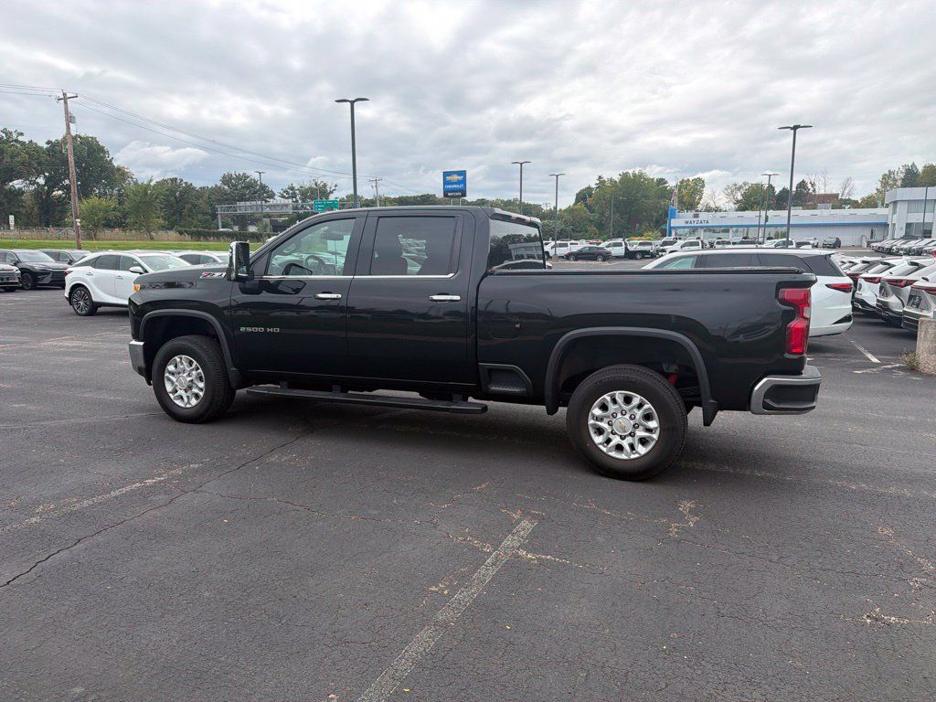 Used 2021 Chevrolet Silverado 2500 LTZ w/ Z71 Off-Road Package AWD/4WD image 24