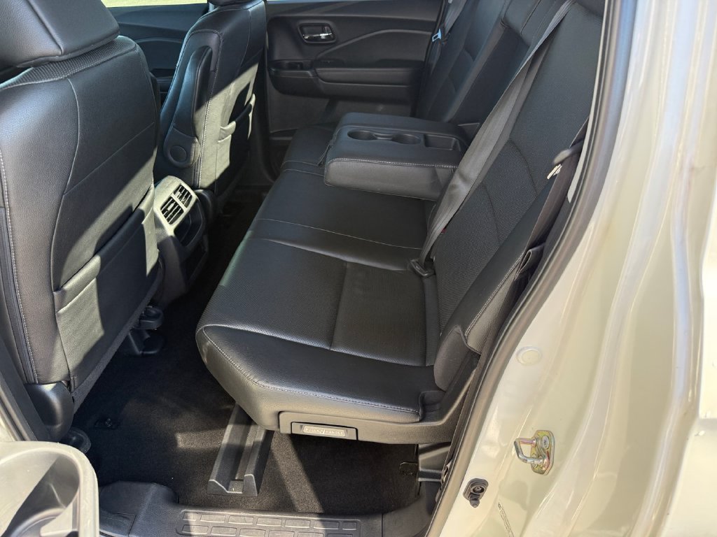 Used 2017 Honda Ridgeline RTL-T image 11
