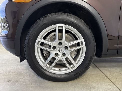 Certified 2014 Porsche Cayenne AWD/4WD image 13