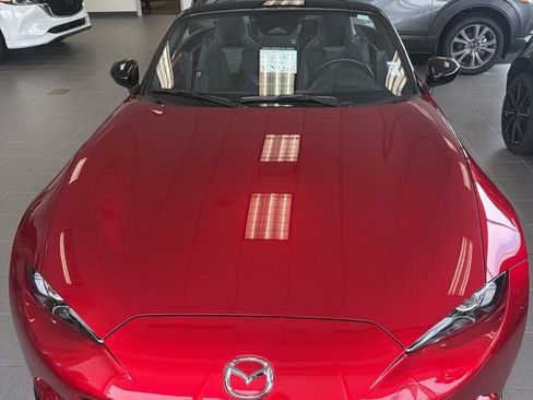 Certified 2025 MAZDA MX-5 Miata Club w/ Brembo/BBS Recaro Package image 2