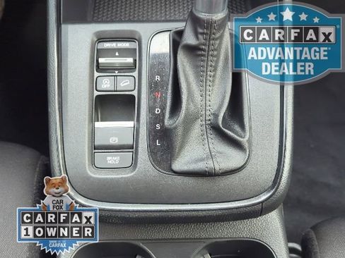 Used 2023 Honda CR-V LX image 9