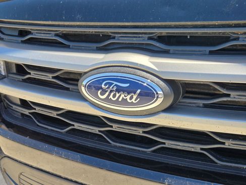 Used 2024 Ford Expedition XLT AWD/4WD image 4