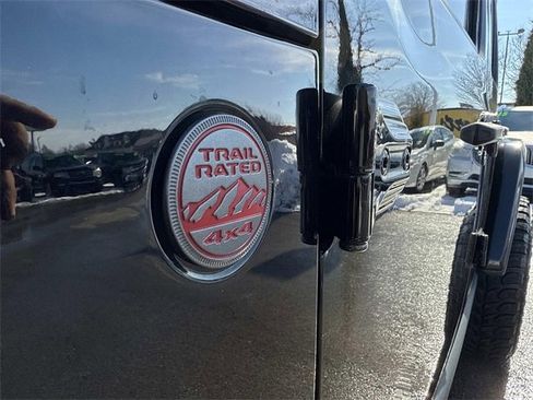 Used 2018 Jeep Wrangler Unlimited Rubicon image 11