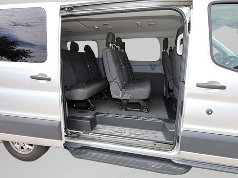 Used 2016 Ford Transit 150 XLT RWD image 11