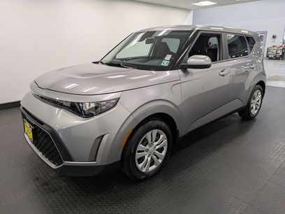 Used 2023 Kia Soul LX