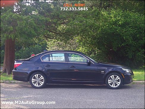 Used 2009 BMW 528i xDrive Sedan image 5