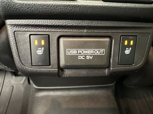 Used 2018 Subaru Outback 2.5i Limited image 32