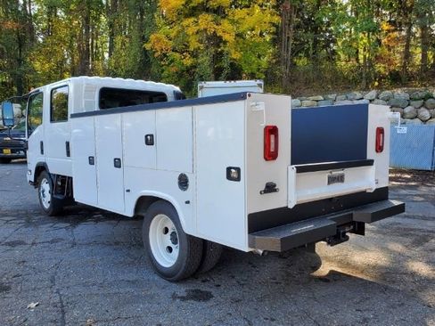 New 2024 Chevrolet Low Cab Forward image 7