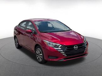 Used 2025 Nissan Versa SV FWD video 2