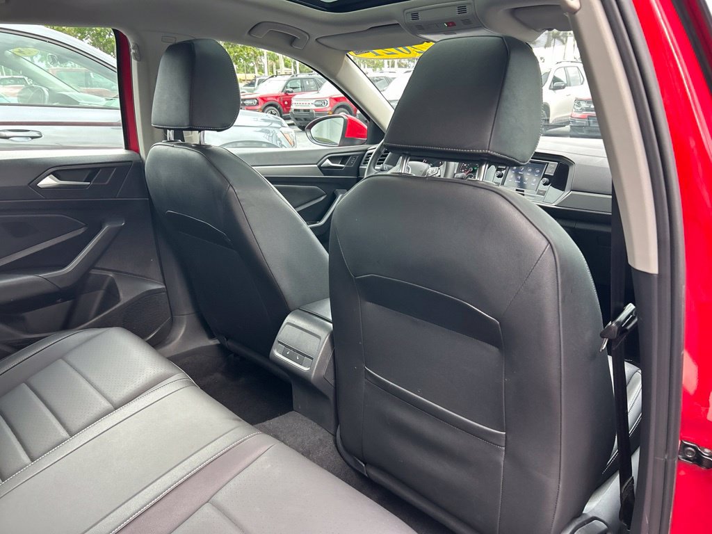 Used 2021 Volkswagen Jetta SE FWD image 45