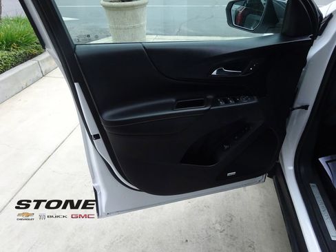 Used 2019 Chevrolet Equinox Premier image 25
