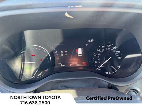 Used 2025 Toyota Sienna LE FWD image 32