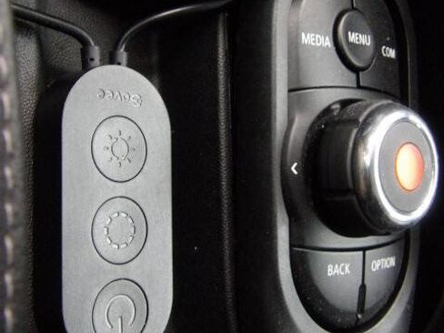 Used 2019 MINI Cooper 4-Door Hardtop image 16