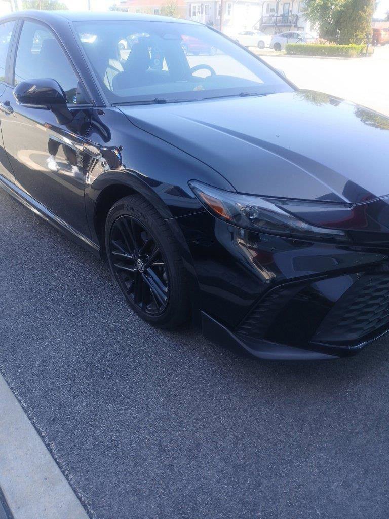 Used 2025 Toyota Camry SE w/ Convenience Package AWD/4WD image 3