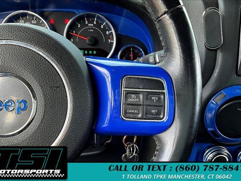 Used 2018 Jeep Wrangler Unlimited Sahara AWD/4WD image 19