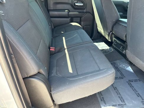 Used 2019 Chevrolet Silverado 1500 Custom Trail Boss AWD/4WD image 25