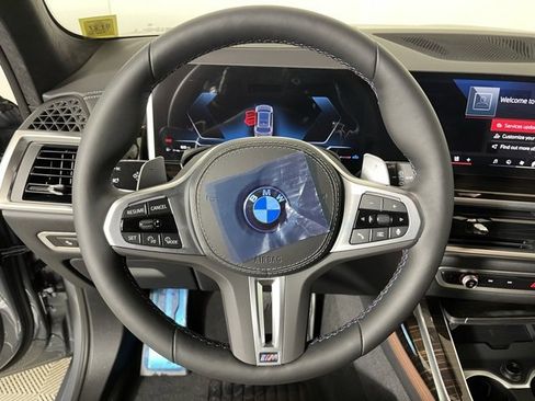 New 2026 BMW X7 M60i image 11