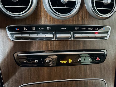 Certified 2022 Mercedes-Benz GLC 43 AMG 4MATIC image 18