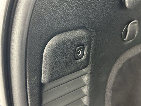 Used 2020 Jeep Grand Cherokee Overland image 39