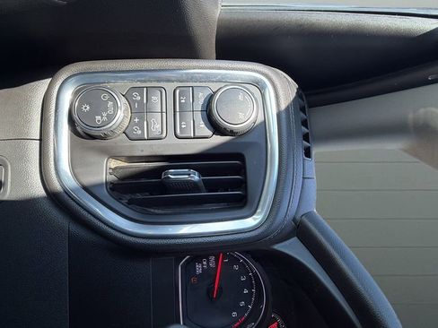 Used 2019 Chevrolet Silverado 1500 LT Trail Boss AWD/4WD image 22