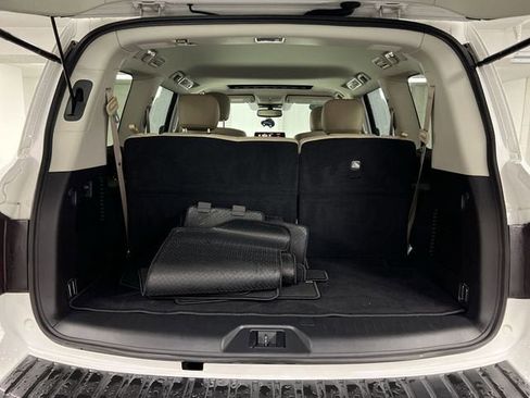 Used 2024 Nissan Armada SL w/ Captain's Chairs Package AWD/4WD image 27