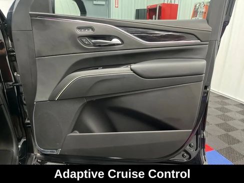 Used 2022 Cadillac Escalade ESV Sport AWD/4WD image 14