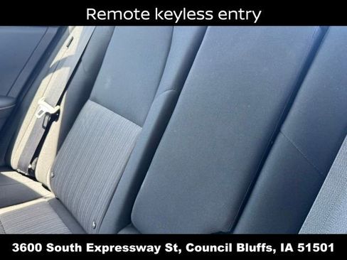 Used 2022 Nissan Sentra SV w/ Trunk Package FWD image 17