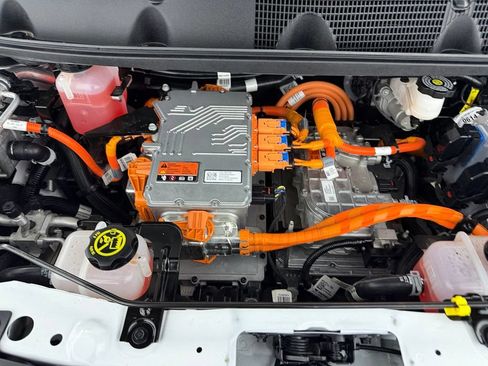 Used 2023 Chevrolet Bolt LT w/ Driver Confidence Package FWD image 32