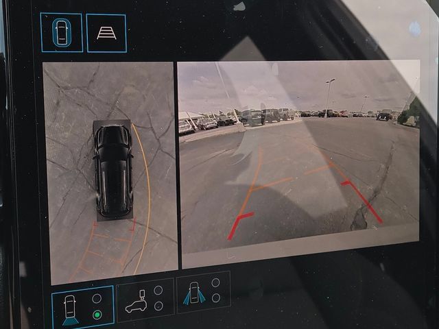 New 2026 GMC Terrain AT4 w/ Technology Package II AWD/4WD image 4