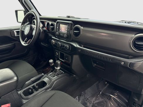 Used 2021 Jeep Wrangler Unlimited Sport AWD/4WD image 41