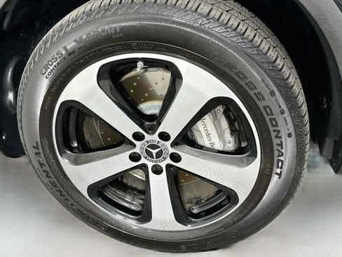 Used 2019 Mercedes-Benz GLC 350e 4MATIC image 33