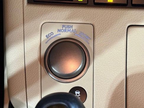 Used 2013 Lexus ES 350 image 24