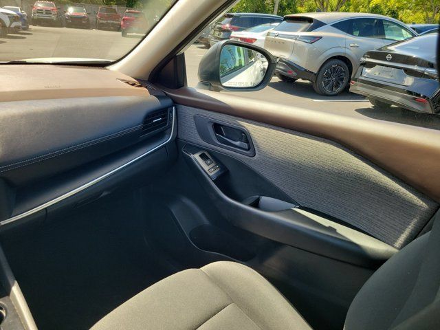 Certified 2023 Nissan Rogue S AWD/4WD image 15