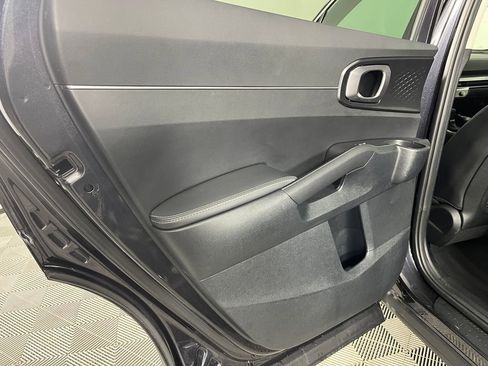 Used 2025 Kia Sorento EX AWD/4WD image 12