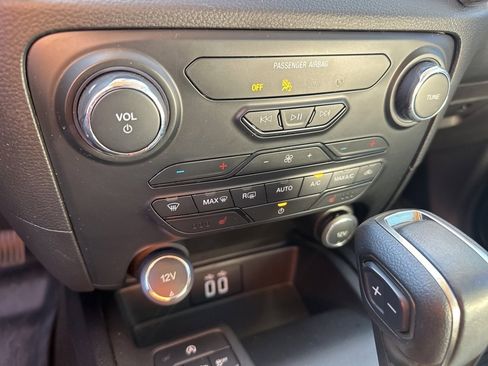 Used 2019 Ford Ranger Lariat w/ Equipment Group 501A Mid image 26