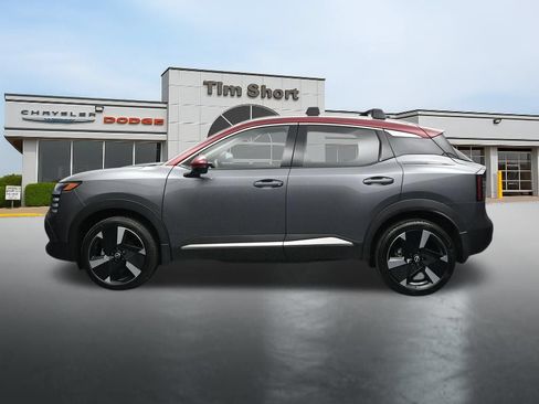 Used 2026 Nissan Kicks SR w/ SR Premium Package AWD/4WD image 2