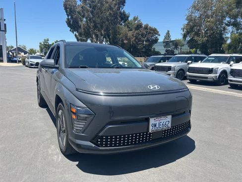 Certified 2024 Hyundai Kona Limited FWD image 1