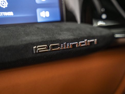 Used 2025 Ferrari 12Cilindri RWD image 42