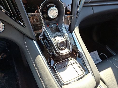 New 2026 Acura RDX w/Advance Package image 11