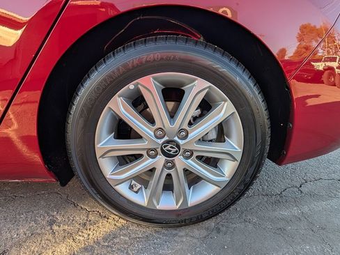 Used 2014 Hyundai Elantra SE w/ Option Group 02 image 40