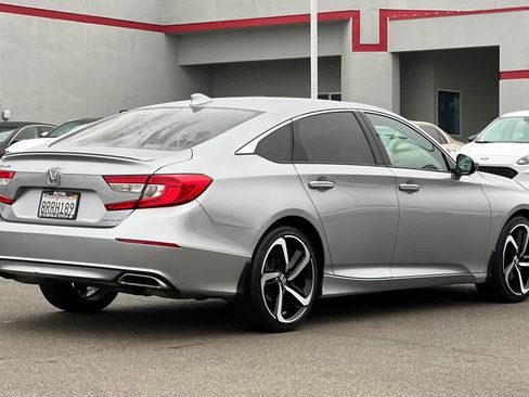 Used 2020 Honda Accord Sport image 2